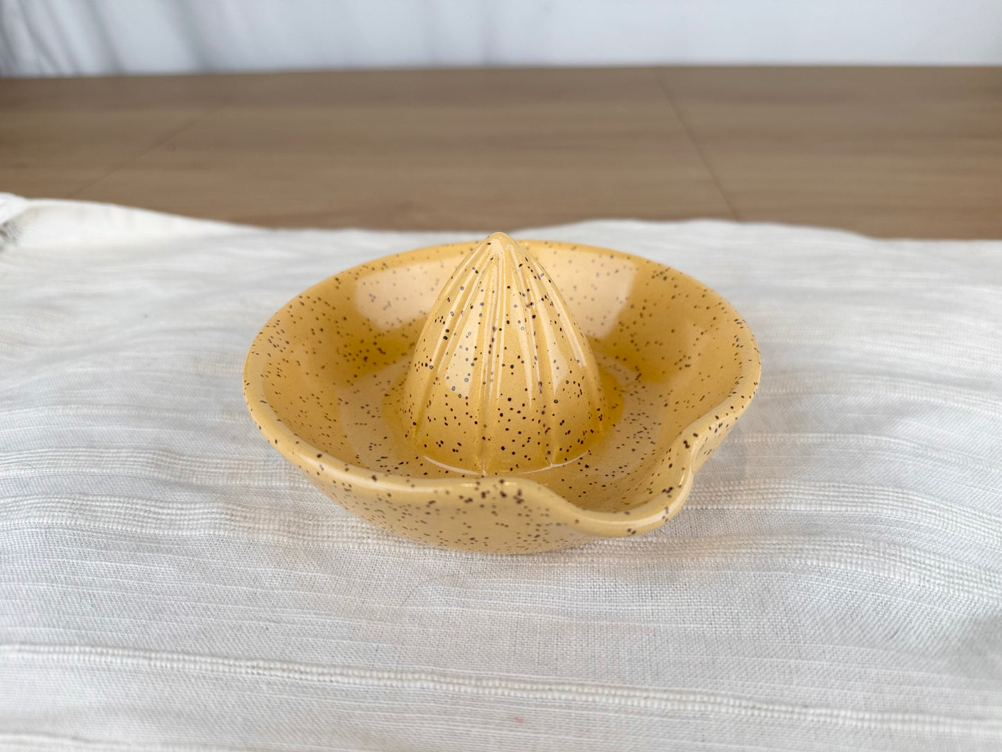 Juicer, Yellow Speckle