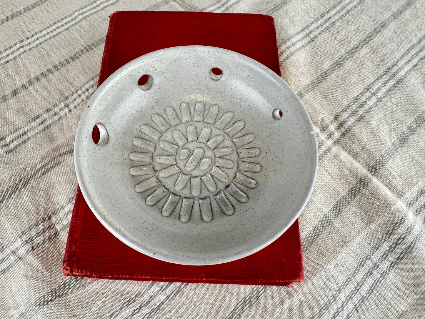 Eggshell White Ceramic Herb Stripper and Garlic Dish