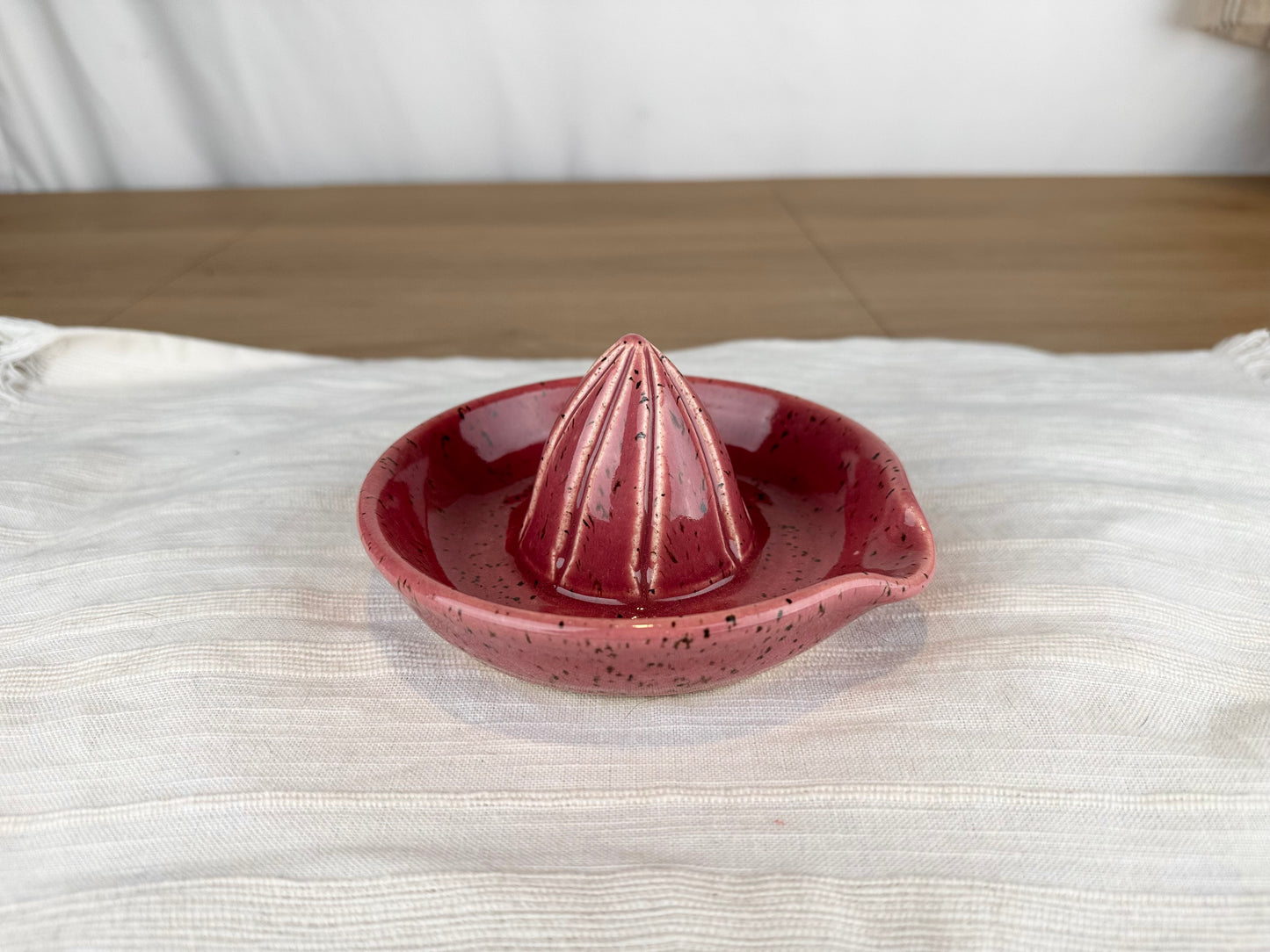 Juicer, Dusty Rose Speckle